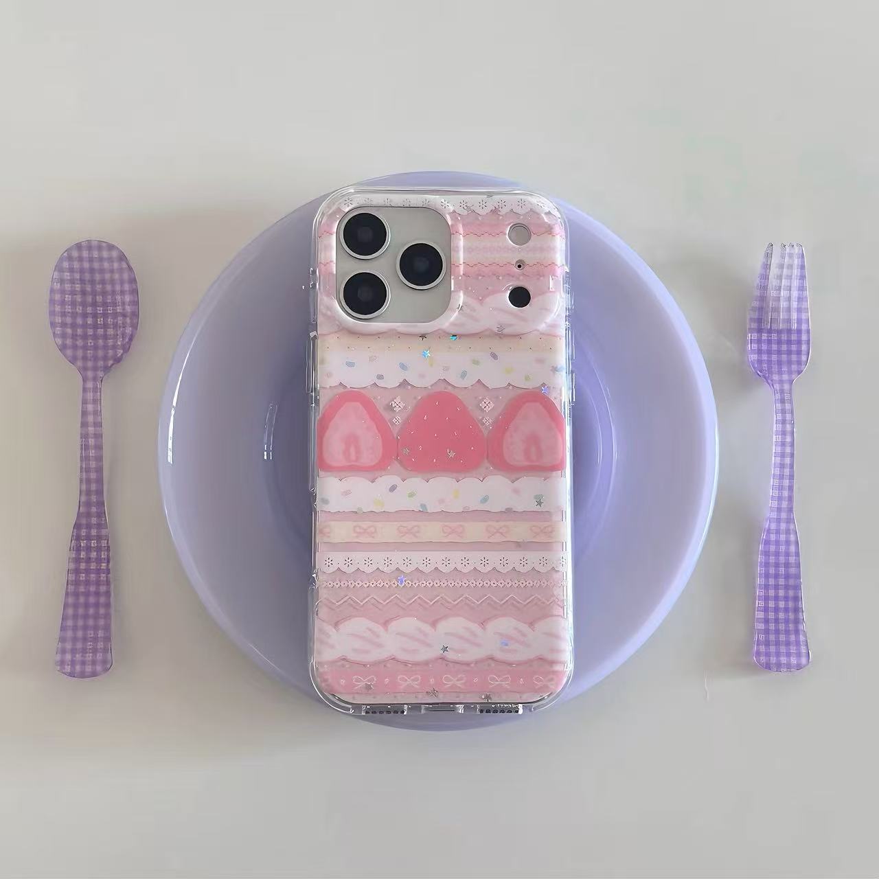 Strawberry Creamy Cake Lace Phone Case