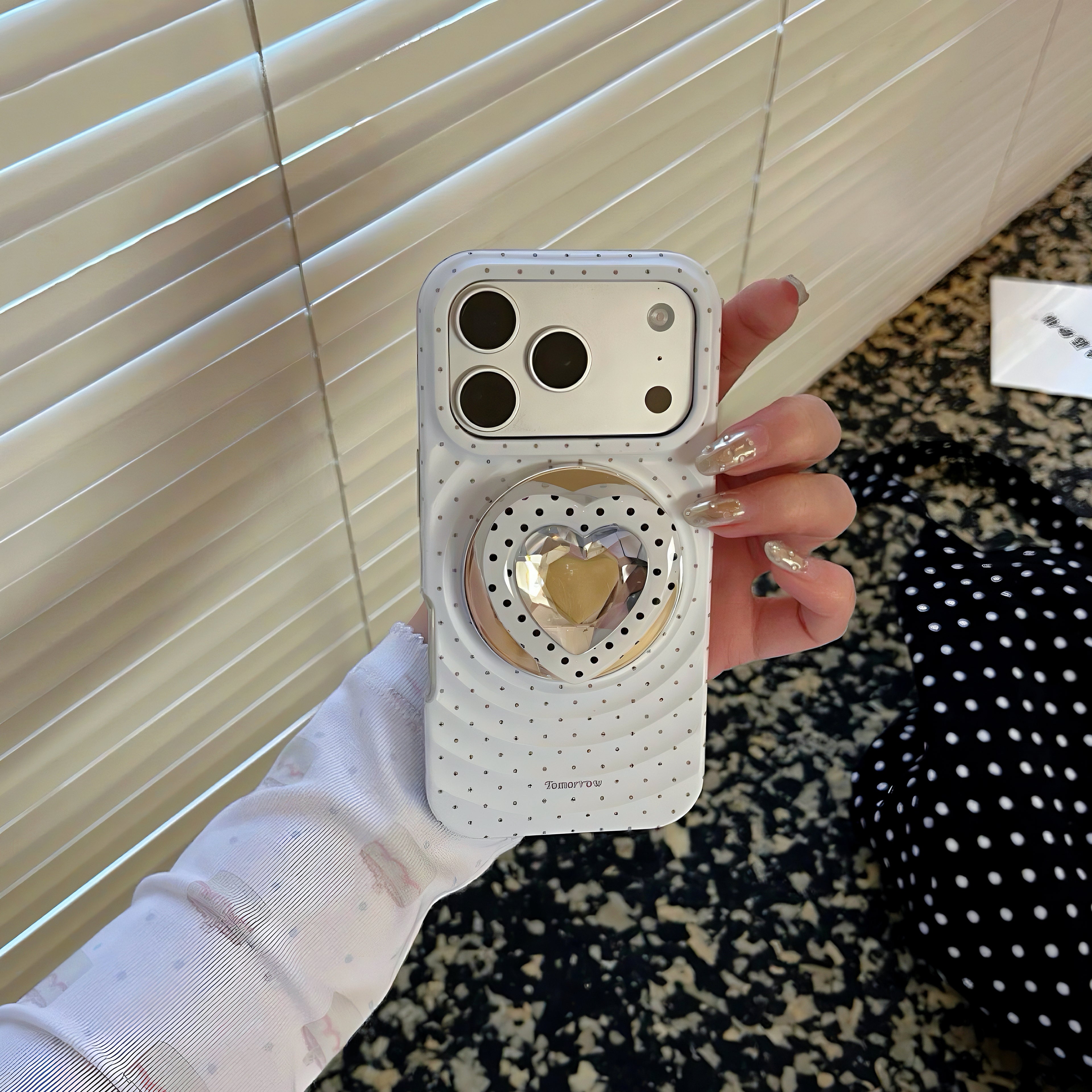 3D Ripple & Sparkling Diamond Heart MagSafe Phone Case